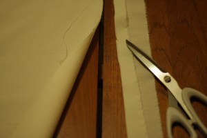 And if you pull the leaves apart a little, you've got a nice little groove to help with cutting straight lines.